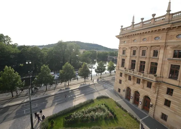 Fabulous River View Studio In The Heart Of * Prag