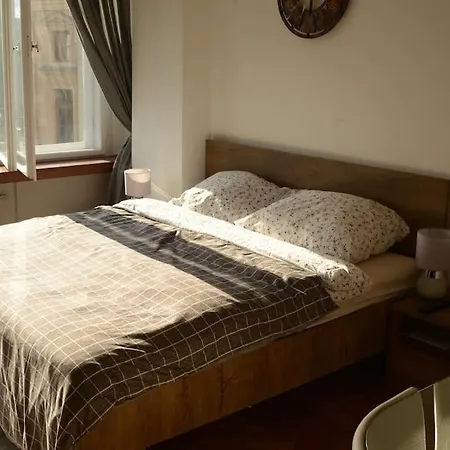 Fabulous River View Studio In The Heart Of *