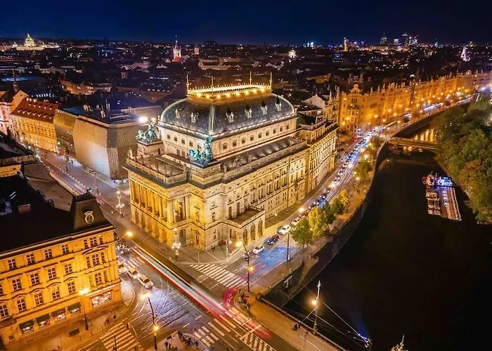 Fabulous River View Studio In The Heart Of Apartment Prague